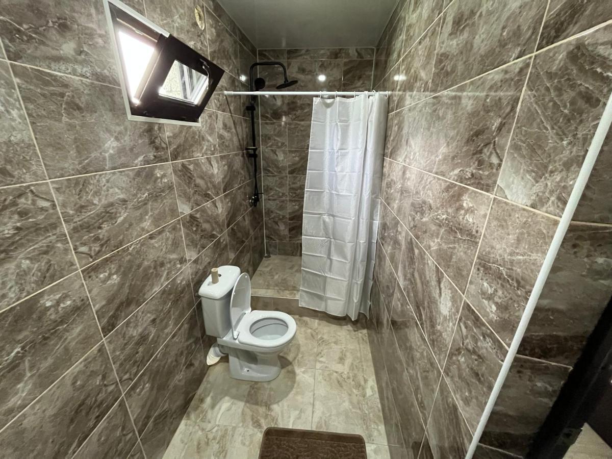 Леон Hotel Гагра Екстериор снимка