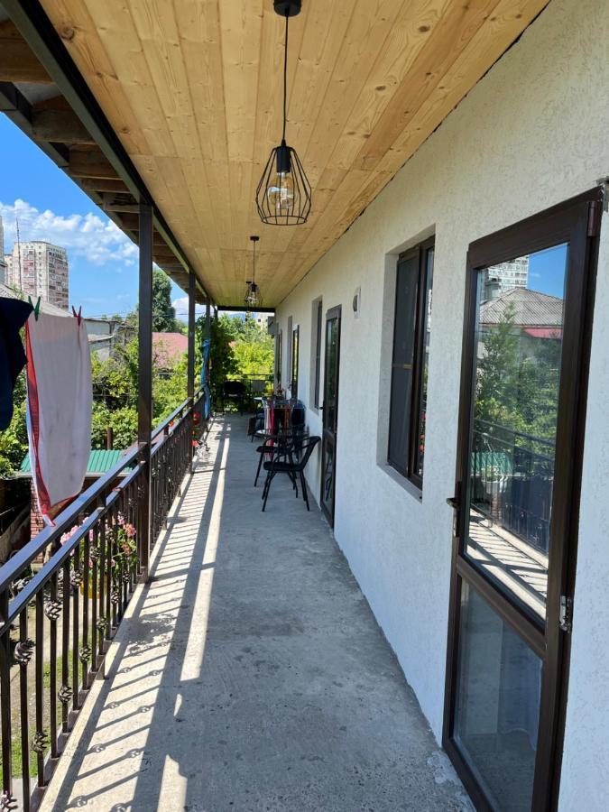 Леон Hotel Гагра Екстериор снимка